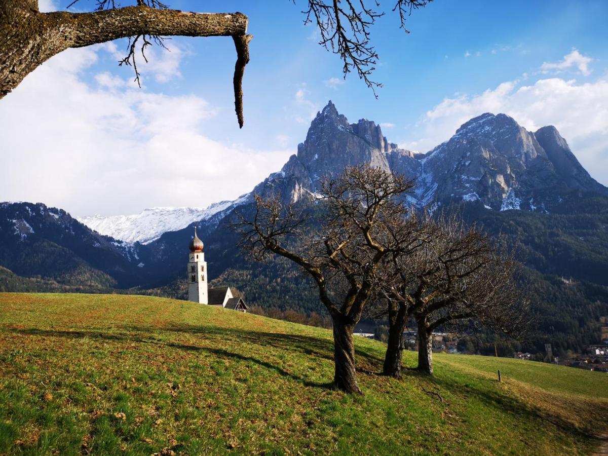 Haus Lohengrin Ferienwohnung 1 Siusi Luaran gambar