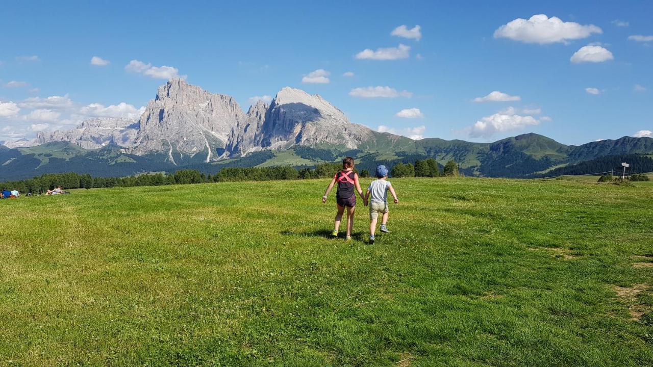 Haus Lohengrin Ferienwohnung 1 Siusi Luaran gambar
